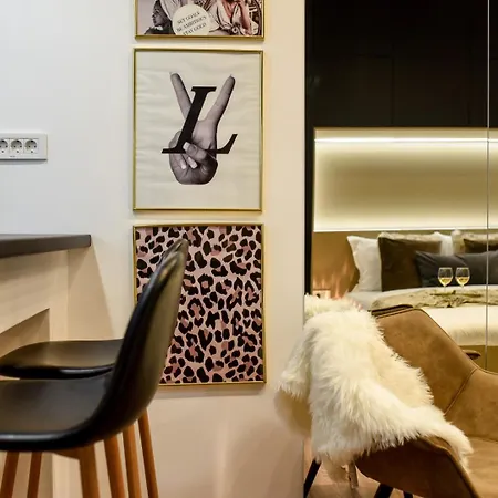 Apartment Calea Victoriei Elegance - Modern *