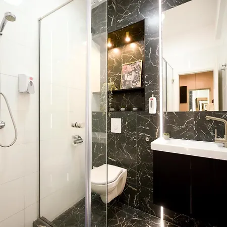 Calea Victoriei Elegance - Modern *