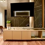 Calea Victoriei Elegance - Modern *